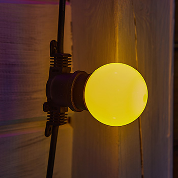 гирлянда Uniel UDL-K121 10/E27/5M 5C IP65 Black Belt-Light - пример использования