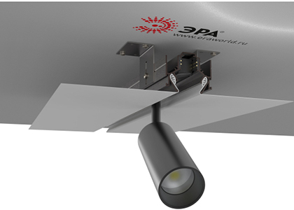 установка трекового светильника Nova на встраиваемый магнитный шинопровод для натяжных потолков