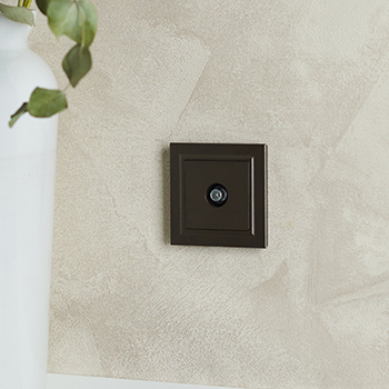 электроустановочные изделия IEK Brite - пример установки