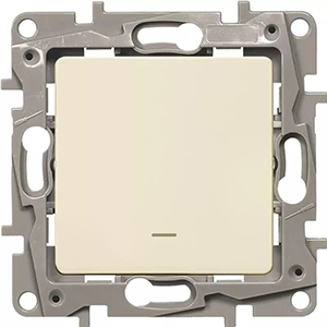 переключатель 1-клавишный Legrand Etika 672315 - внешний вид