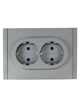 Фортепиано сталь розетка скрытая 2-мест заземление шторки быстрозажим. клем. IP20 