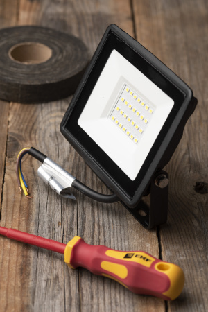 Прожектор свд 30Вт 6500К 5600лм черный IP65 110° Luma EKF