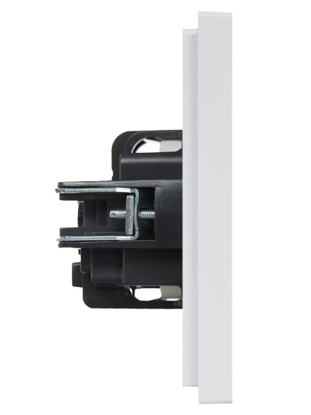 Фортепиано белый розетка скрытая 1-мест заземление IP20 