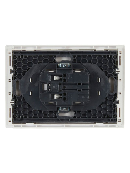 Фортепиано белый розетка скрытая 2-мест IP20 