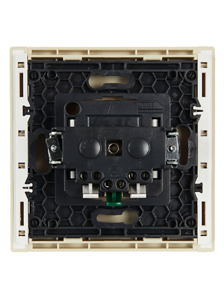 Фортепиано ваниль розетка скрытая 1-мест з/к шторки быстрозажим. клем. IP20 